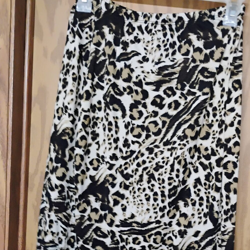Choices Cheetah print skirt womens size small EUC